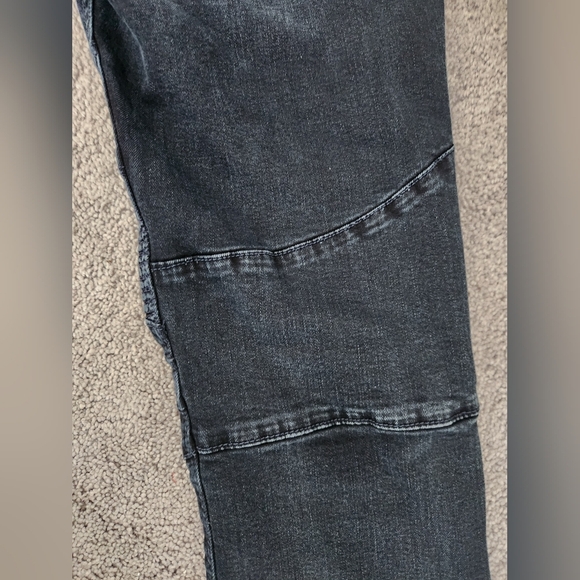 True Religion Relax Skinny Jeans - Size 33 - Picture 7 of 16